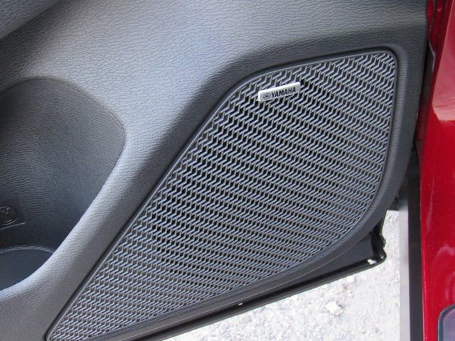 New 2026 Mitsubishi Outlander SE image 12