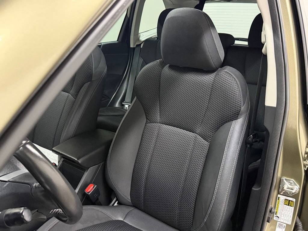 Used 2023 Subaru Forester Premium AWD/4WD image 41