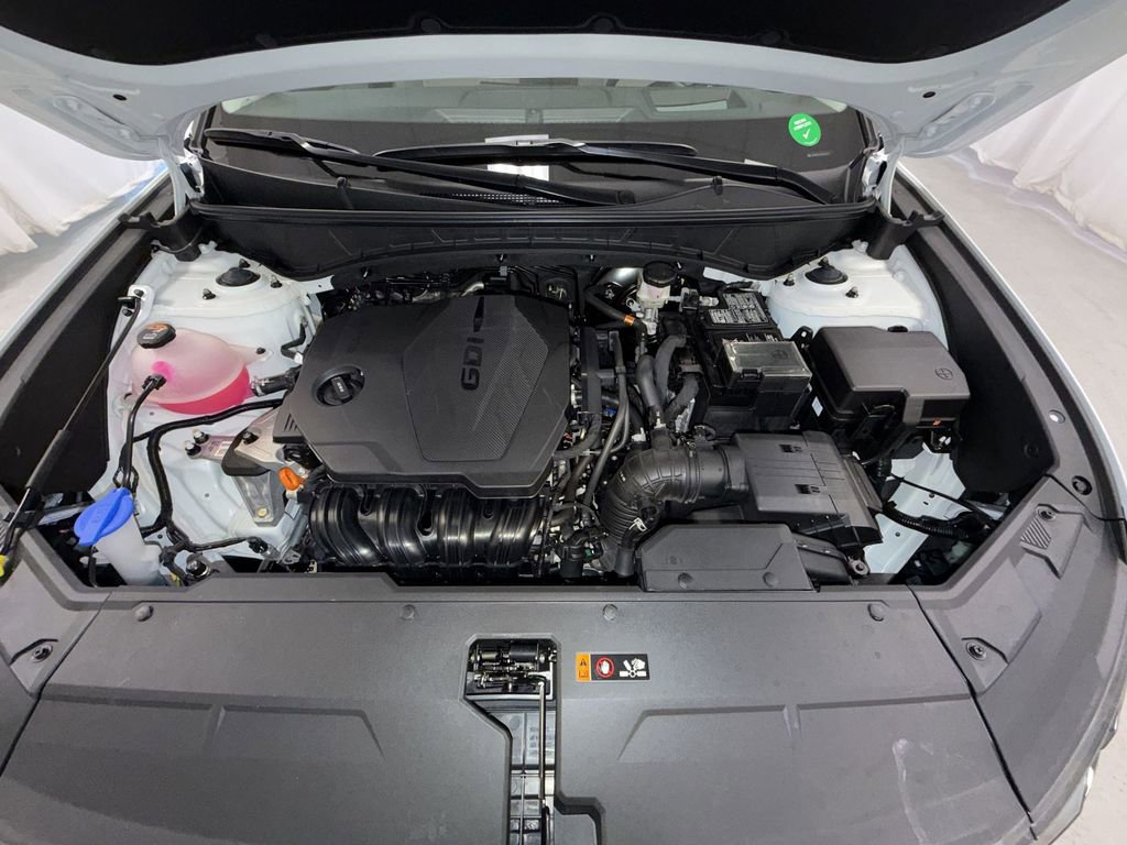 Used 2025 Hyundai Tucson Limited image 18