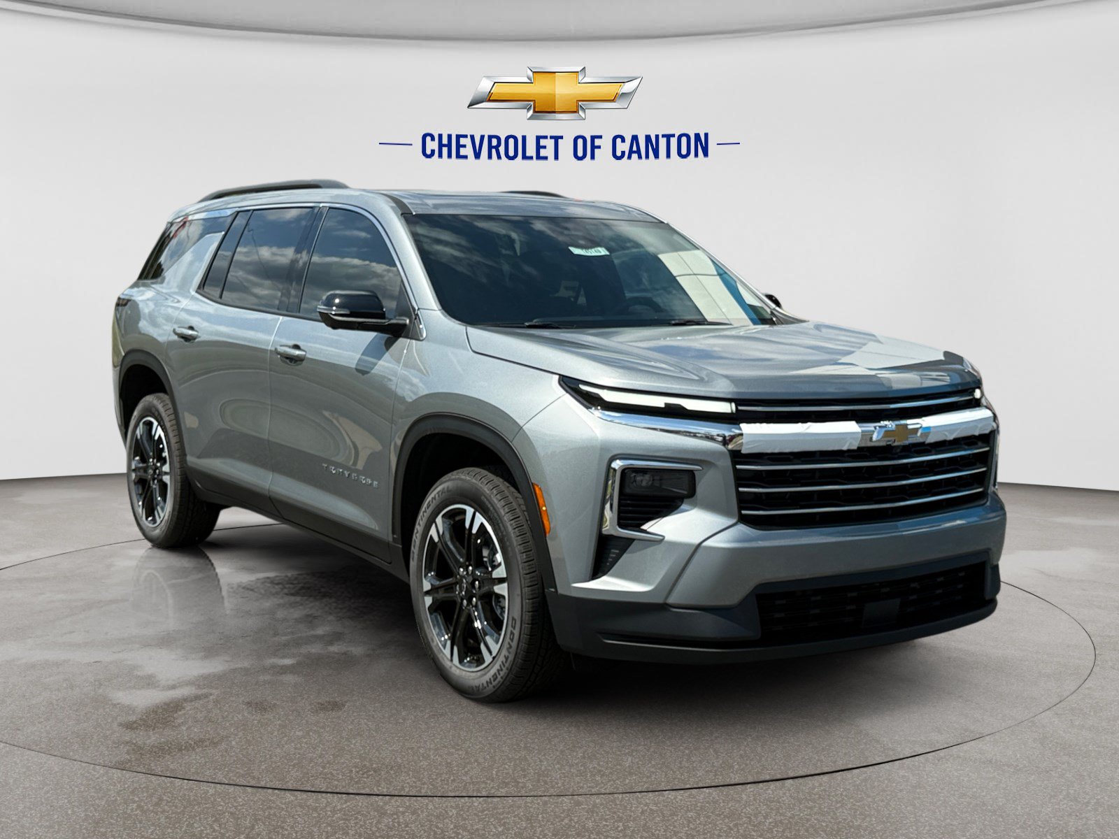 New 2027 Chevrolet Traverse LT w/ Sun and Wheel Package FWD image 3