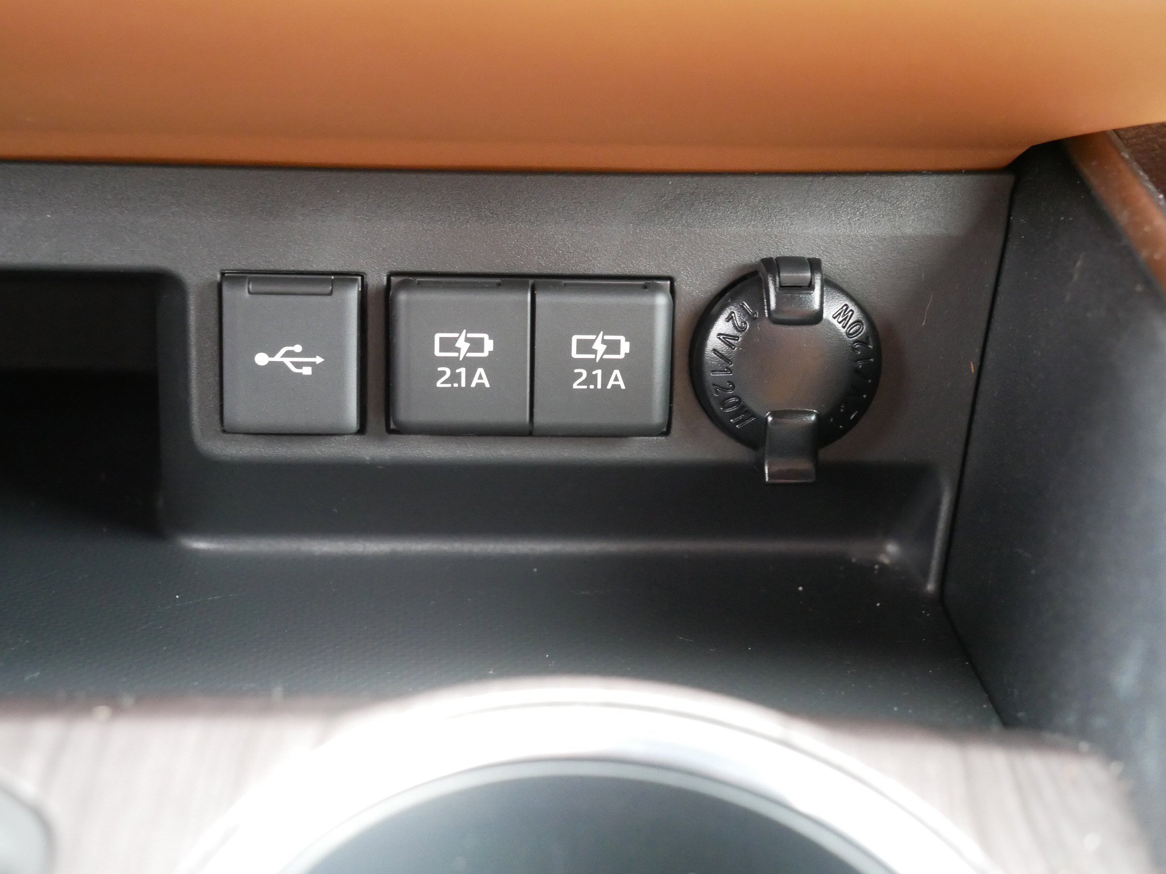 Used 2020 Toyota Highlander Platinum AWD/4WD image 32