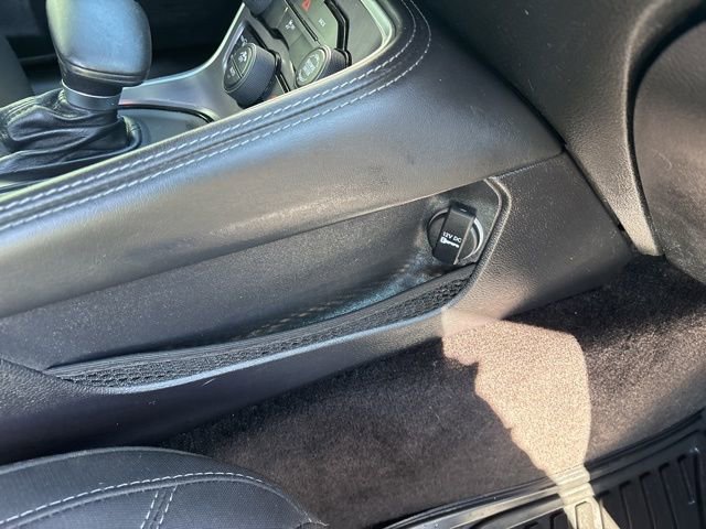 Used 2016 Dodge Challenger SXT w/ Cold Weather Group image 30