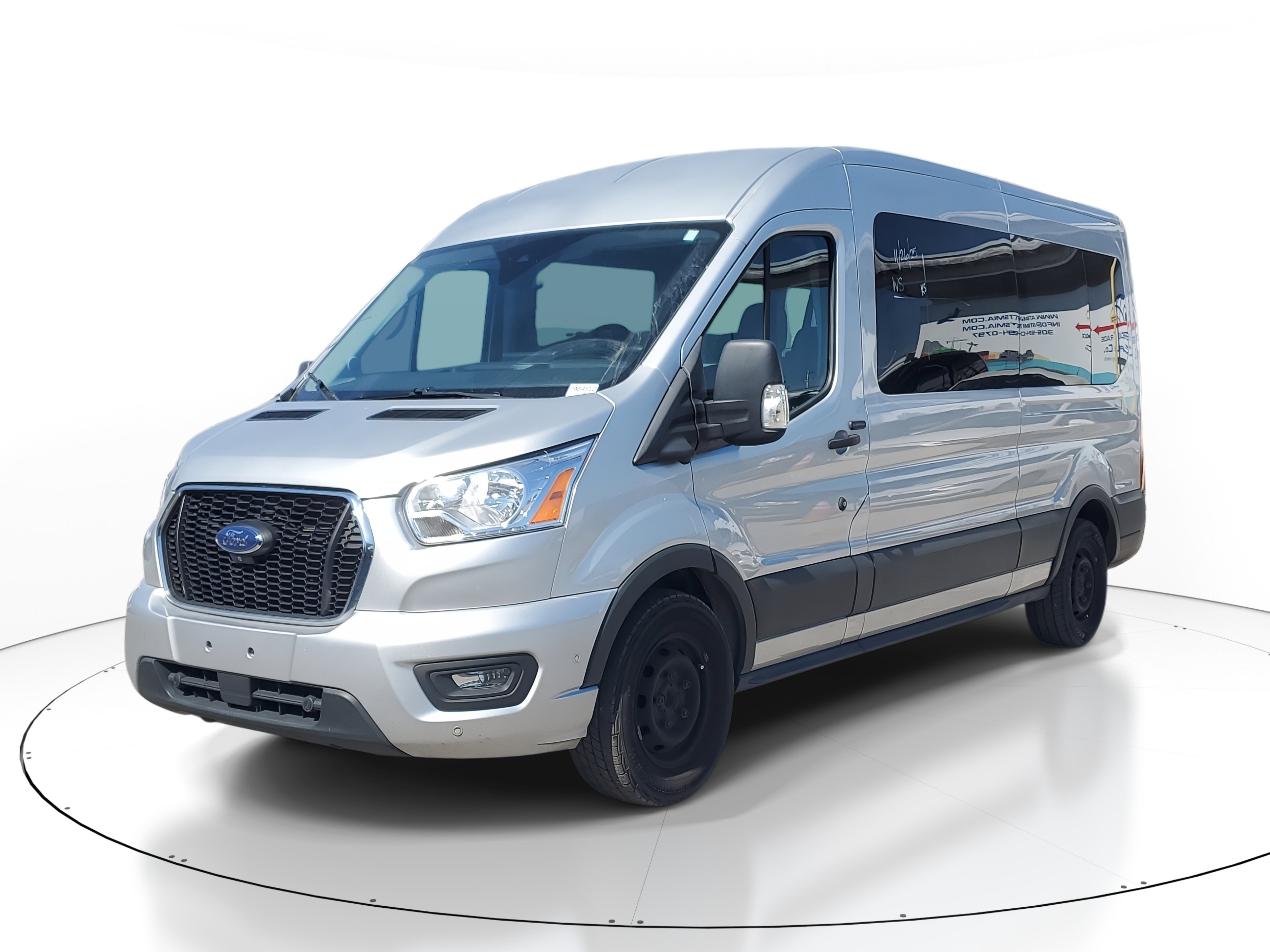 Used 2022 Ford Transit 350 XLT image 3