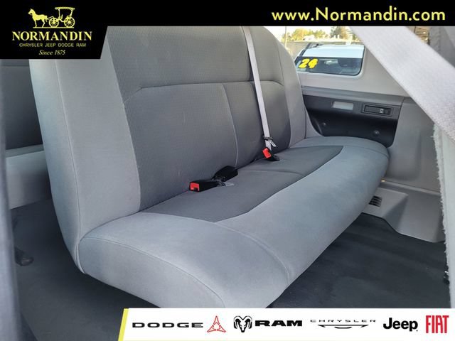 Used 2008 Ford E-350 and Econoline 350 XL RWD image 17