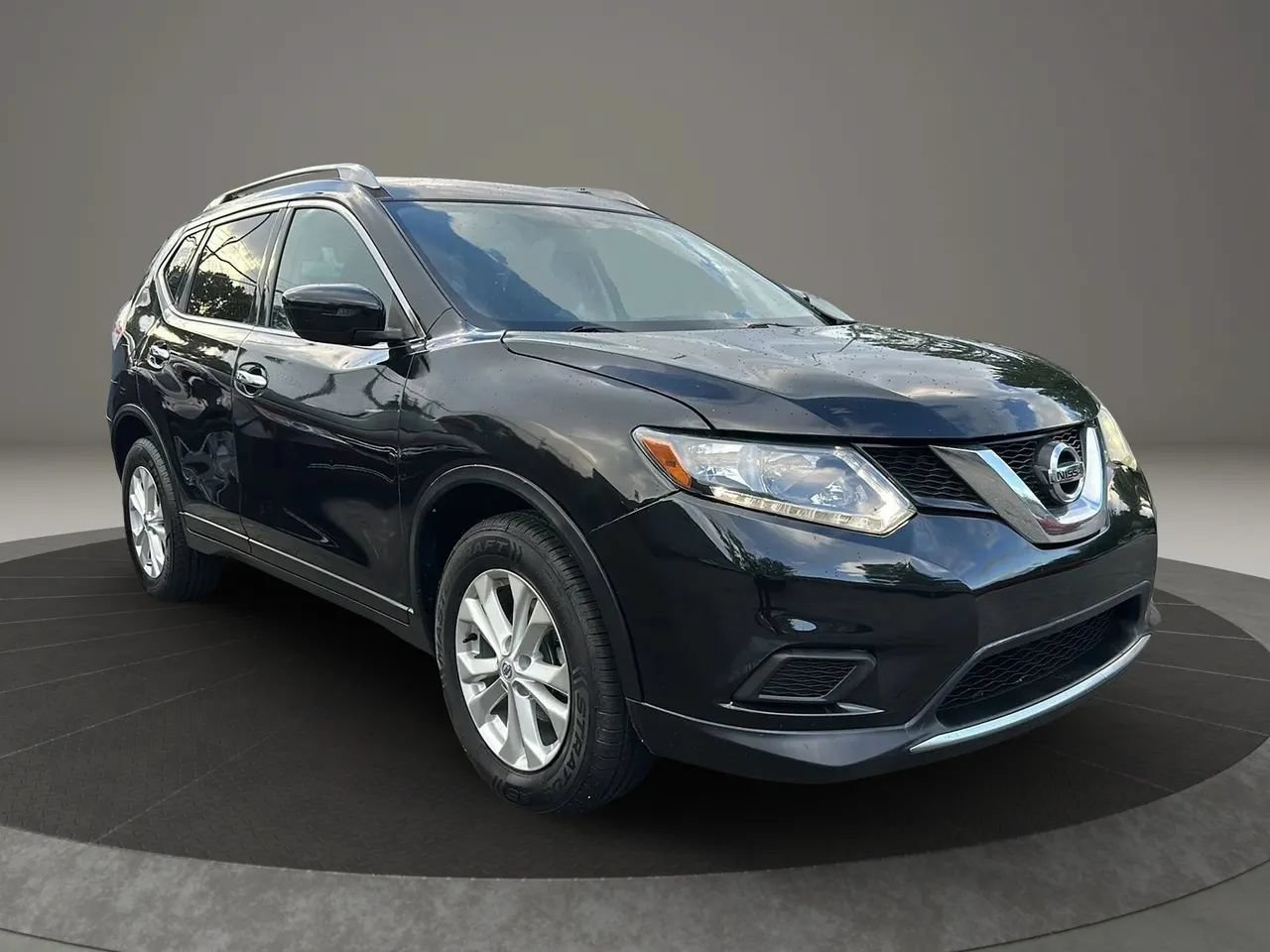 Used 2016 Nissan Rogue SV FWD image 3