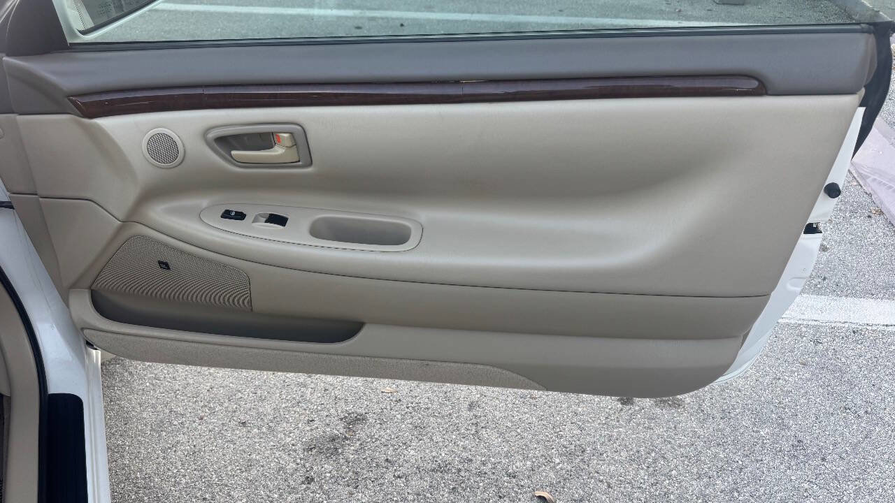 Used 2001 Toyota Solara SE image 16