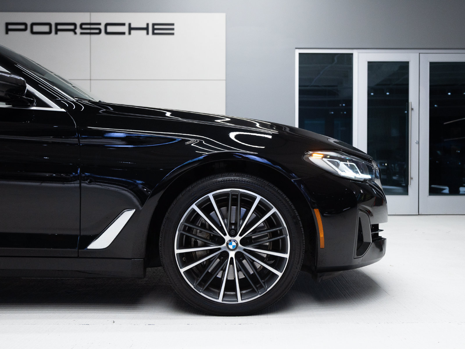Used 2022 BMW 540i w/ Premium Package RWD image 11