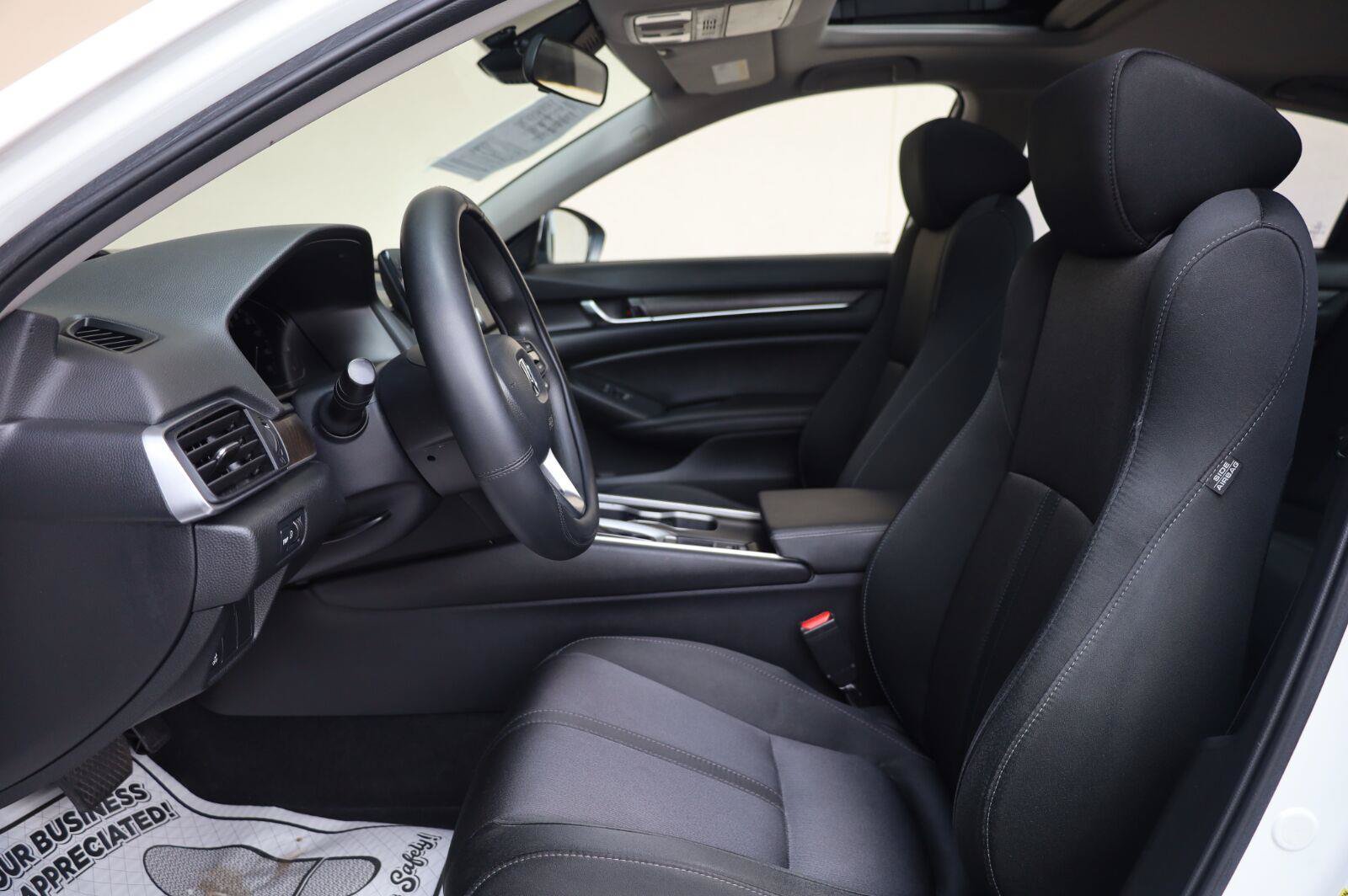 Used 2019 Honda Accord EX image 18