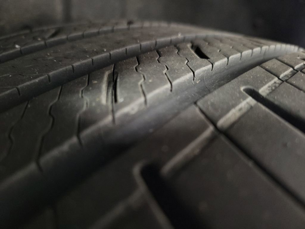 Used 2025 Toyota Highlander XLE image 11