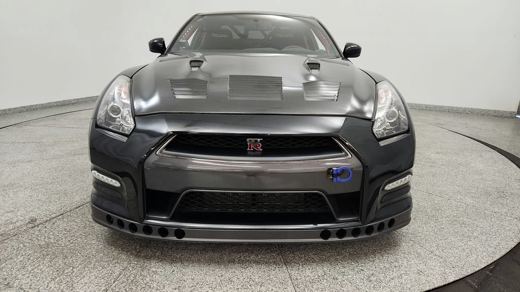 Used 2014 Nissan GT-R Black Edition AWD/4WD image 9