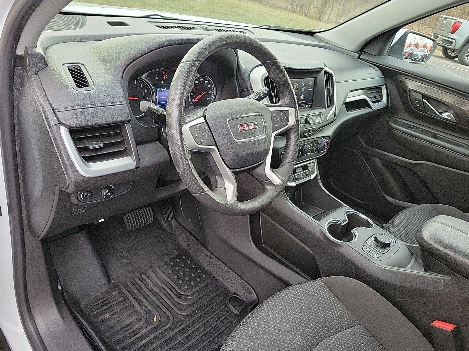 Used 2022 GMC Terrain SLE w/ Driver Convenience Package image 17