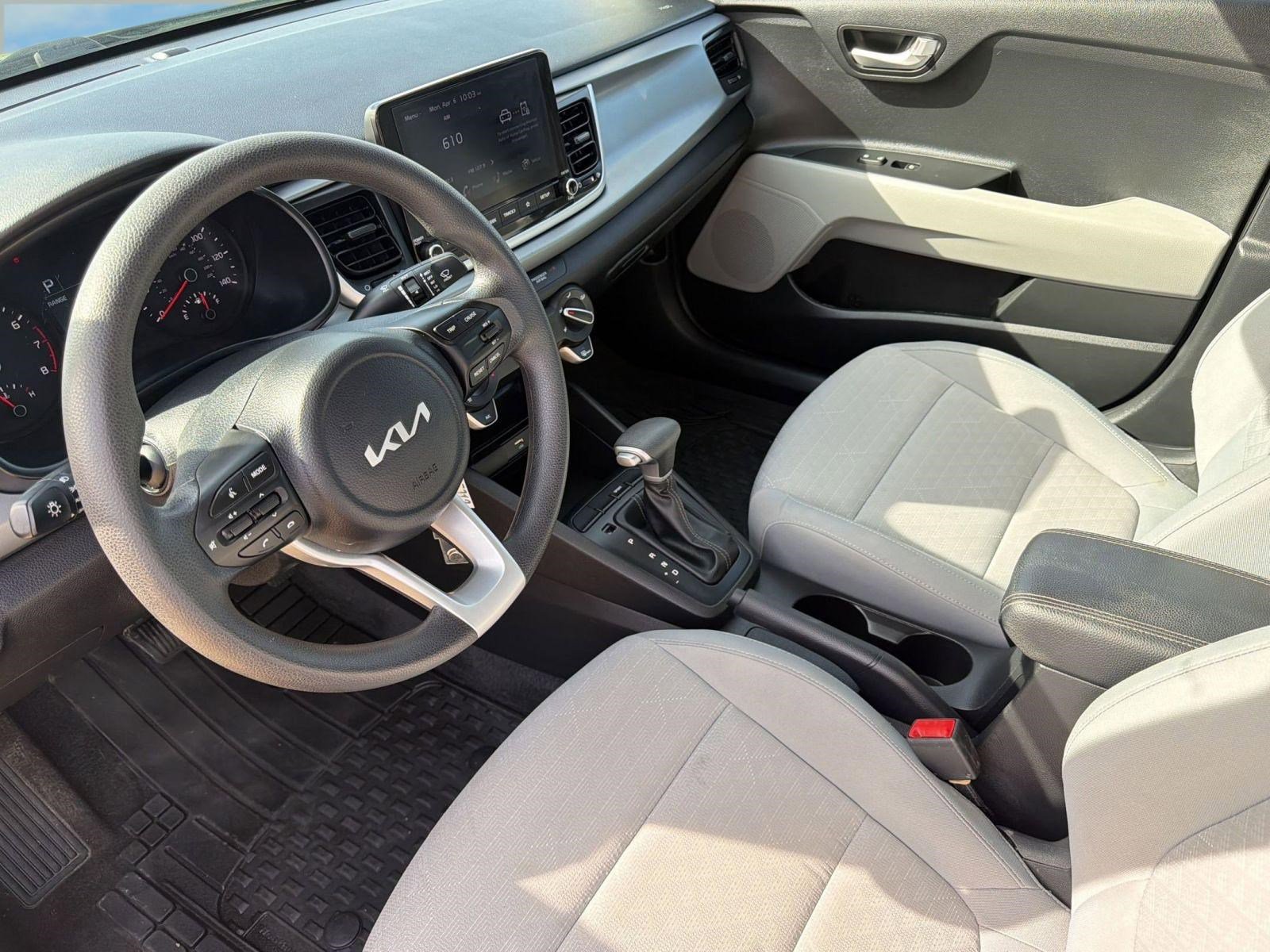 Used 2023 Kia Rio S image 4