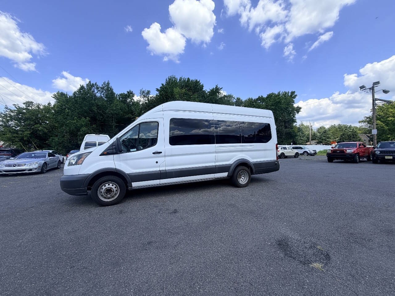 Used 2016 Ford Transit 350 XL RWD image 46