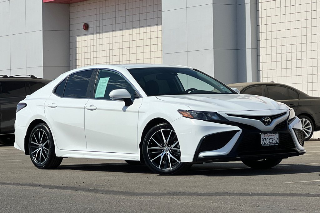 Certified 2024 Toyota Camry SE w/ Convenience Package FWD image 2