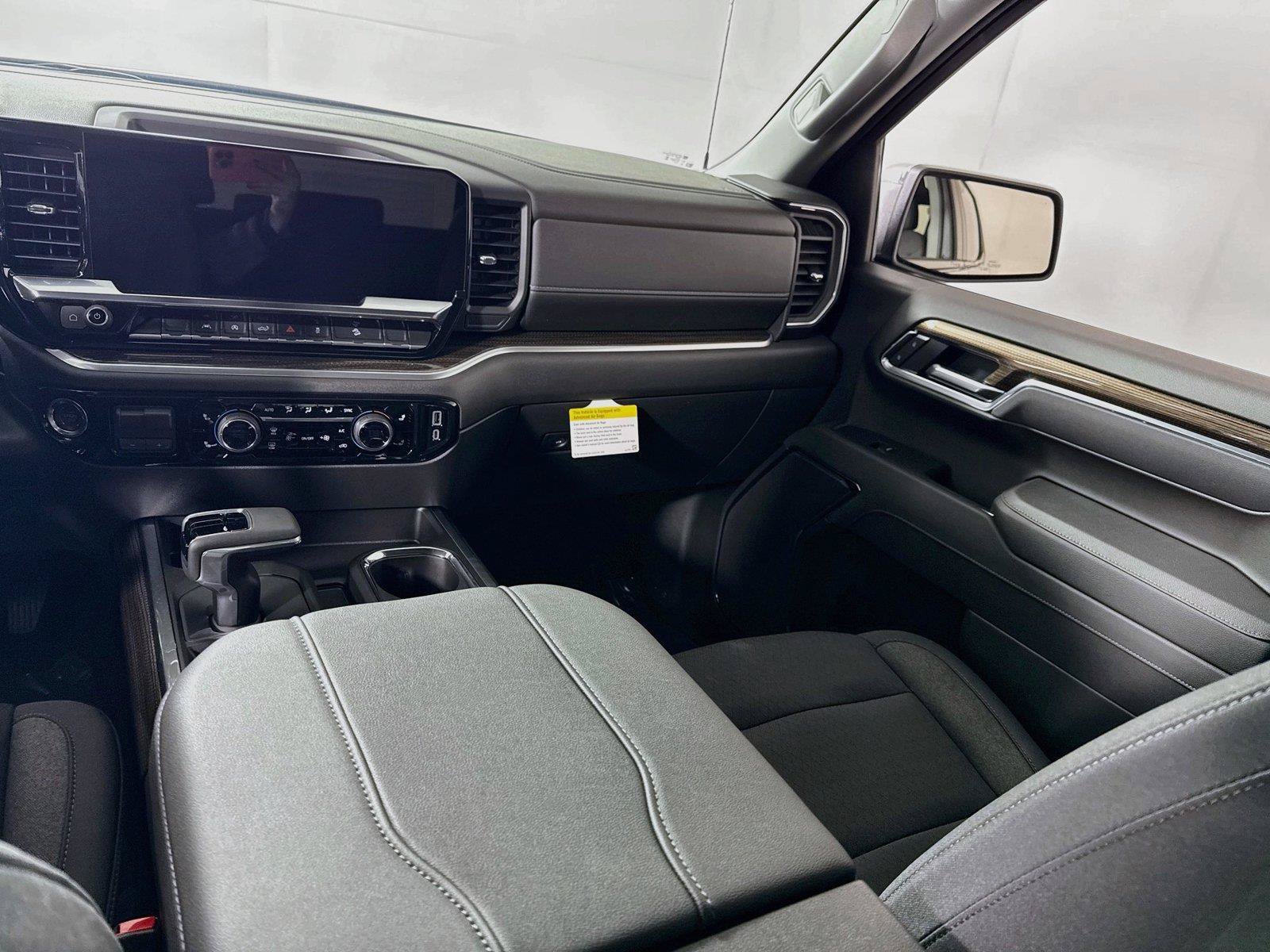 New 2026 Chevrolet Silverado 1500 LT w/ Z71 Off-Road Package AWD/4WD image 16