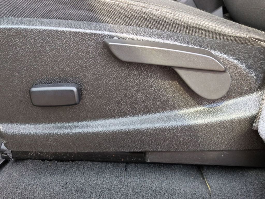 Used 2022 GMC Canyon Elevation w/ Trailering Package image 13