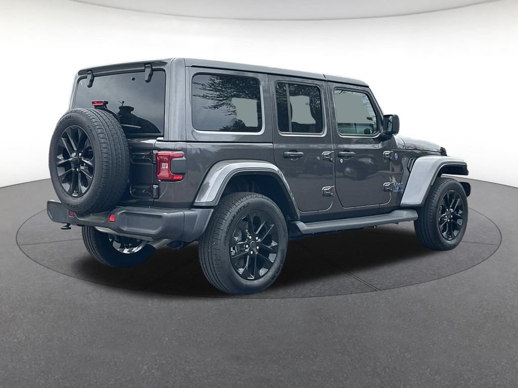 Certified 2025 Jeep Wrangler Unlimited Sahara AWD/4WD image 6