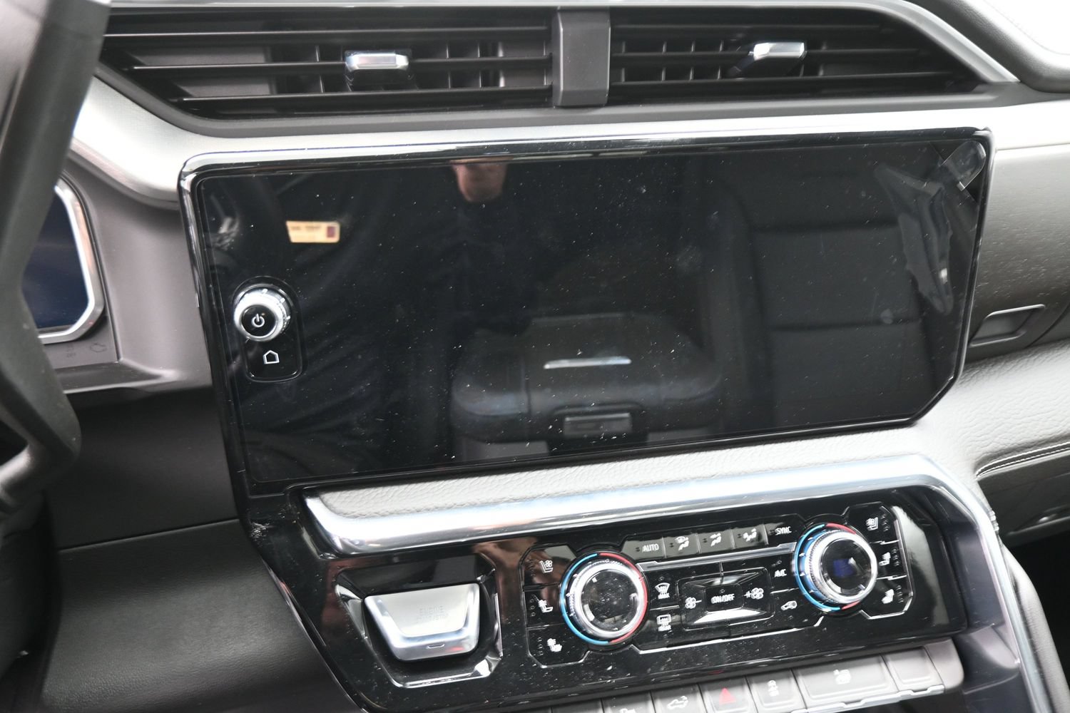 Used 2026 GMC Sierra 3500 Denali w/ Denali Reserve Package AWD/4WD image 15