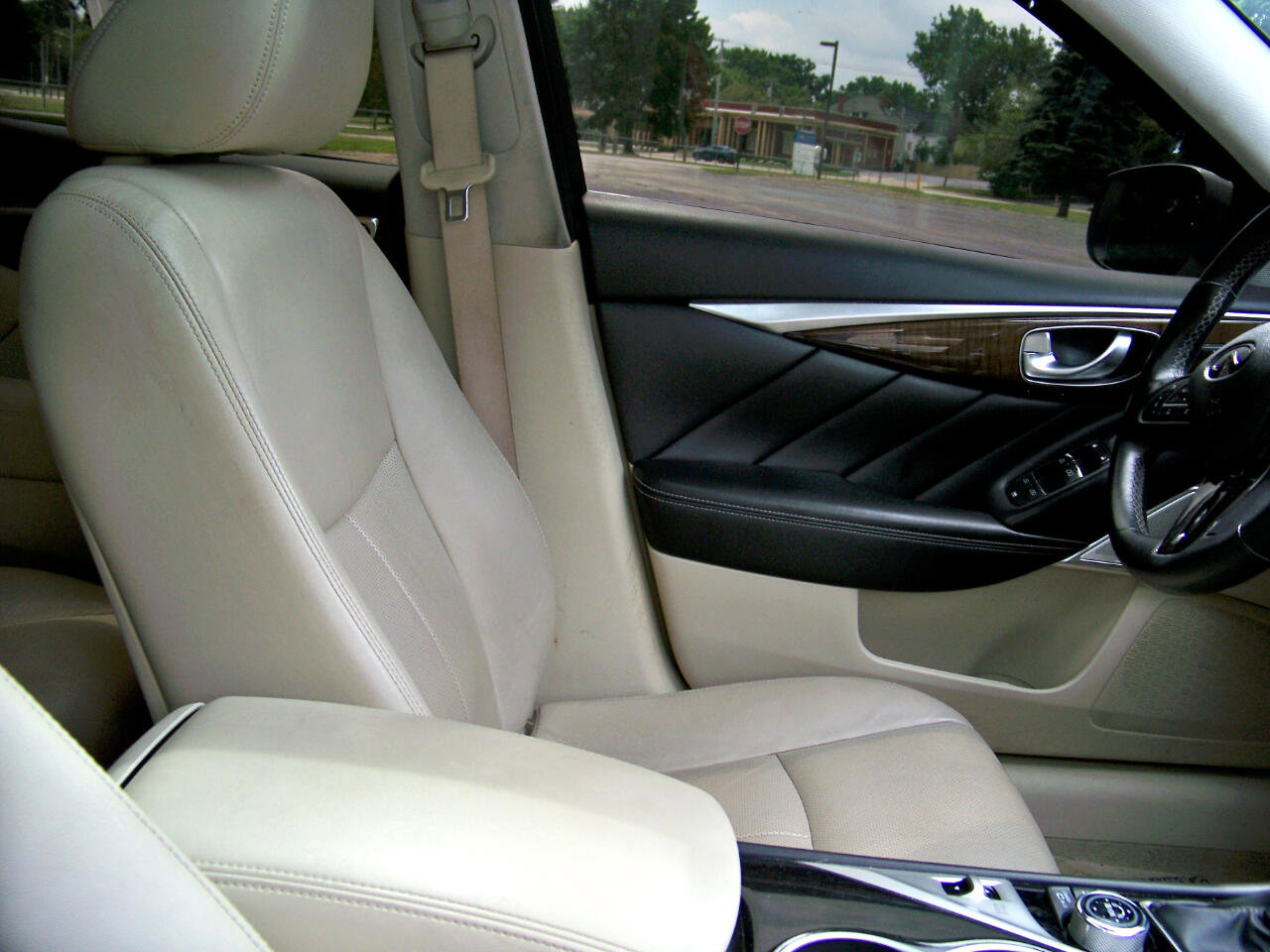 Used 2018 INFINITI Q50 Luxe w/ Cargo Package (L95) image 28