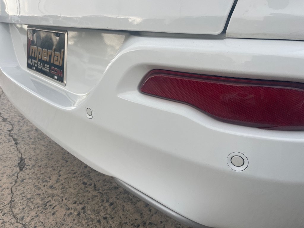Used 2017 Jeep Cherokee Overland FWD image 8