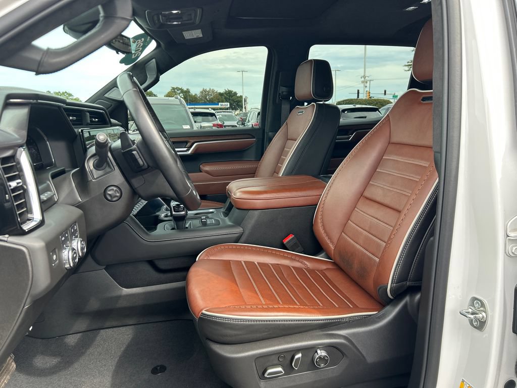 Used 2025 GMC Sierra 1500 Denali Ultimate AWD/4WD image 17