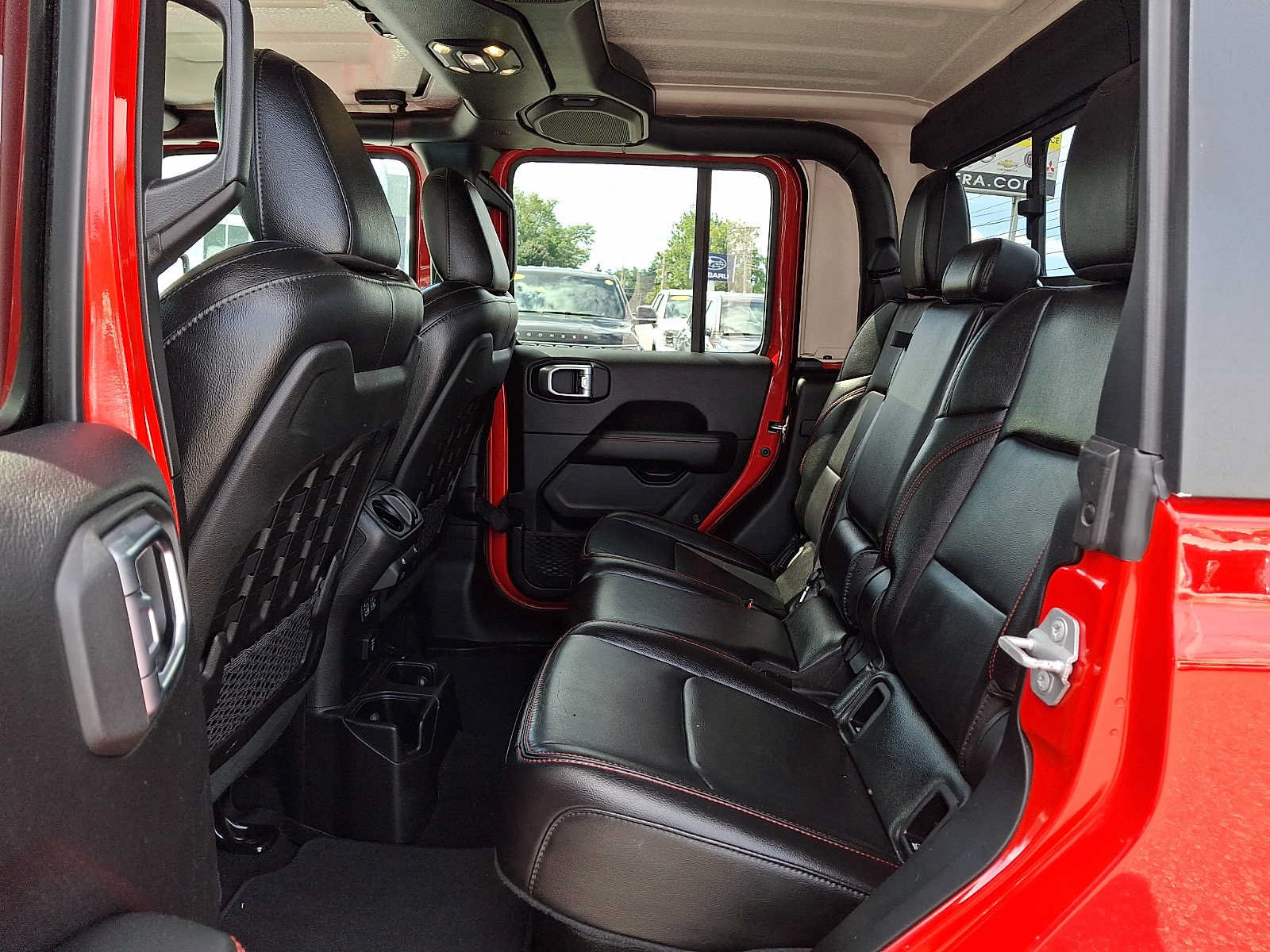 Used 2020 Jeep Gladiator Rubicon AWD/4WD image 10