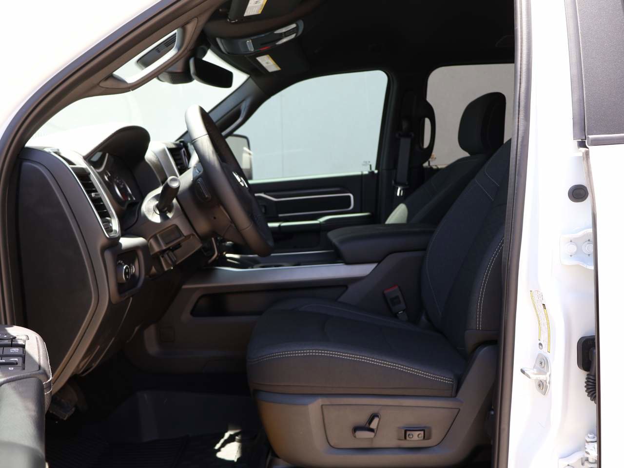 New 2025 RAM 2500 Big Horn image 8