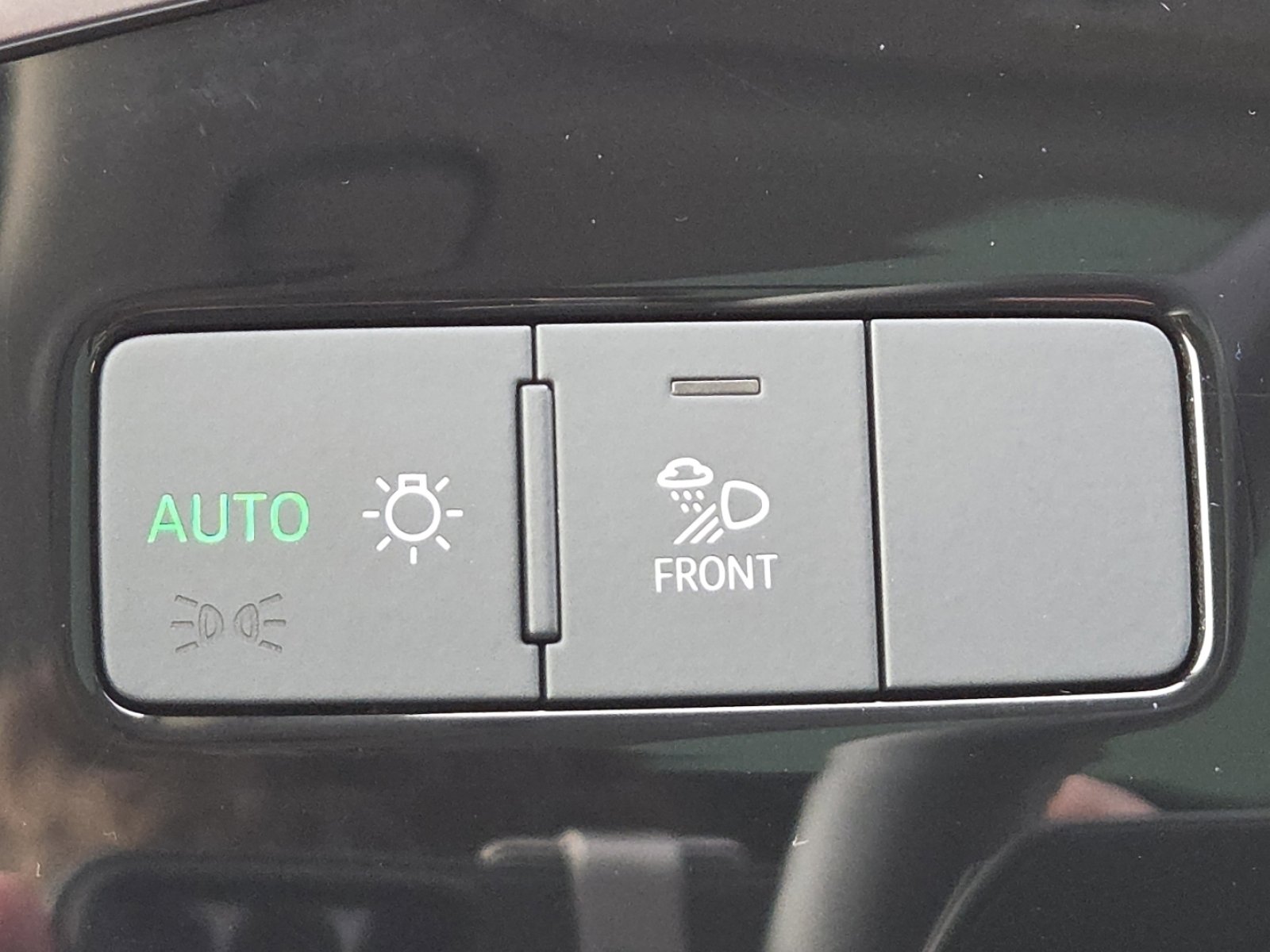 Used 2025 Audi Q3 2.0T Premium image 35