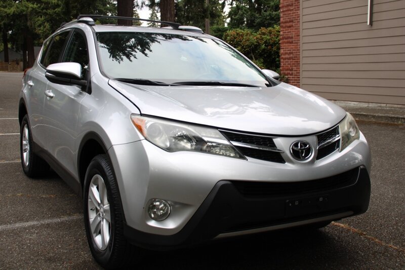 Used 2013 Toyota RAV4 XLE AWD/4WD image 2
