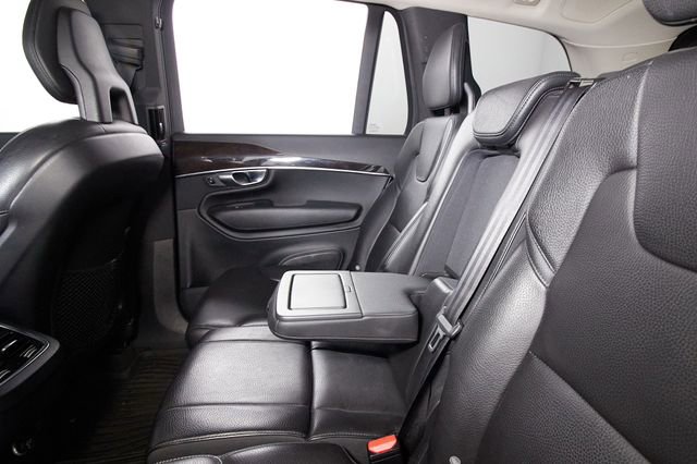 Used 2018 Volvo XC90 T6 Momentum w/ Convenience Package AWD/4WD image 22