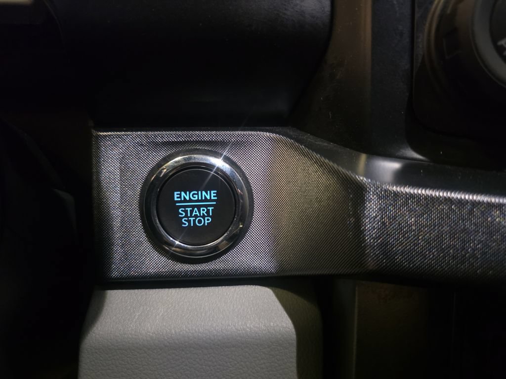 Used 2024 Ford F450 Limited w/ FX4 Off-Road Package AWD/4WD image 29