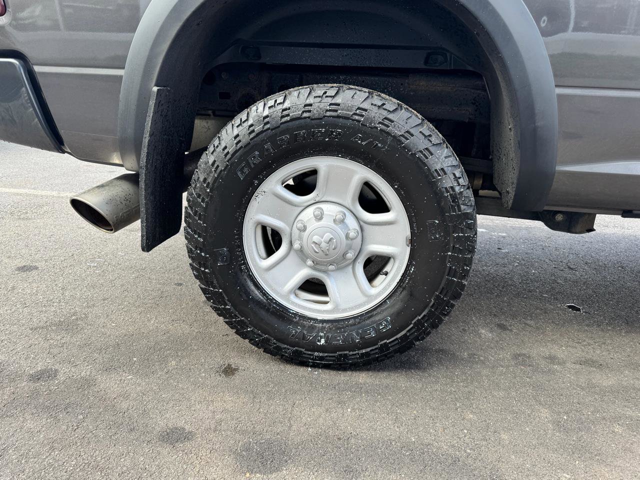 Used 2018 RAM 2500 Tradesman w/ Snow Chief Group image 13