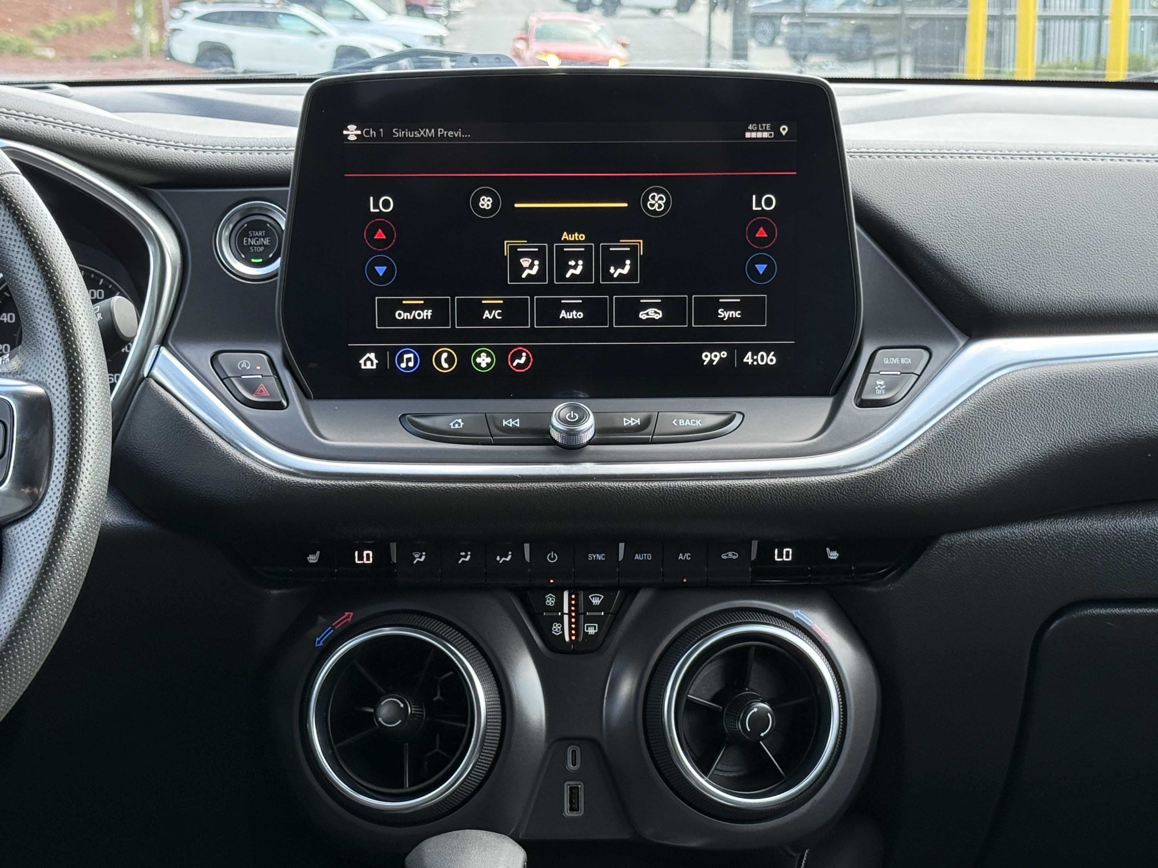 Used 2025 Chevrolet Blazer LT FWD image 30