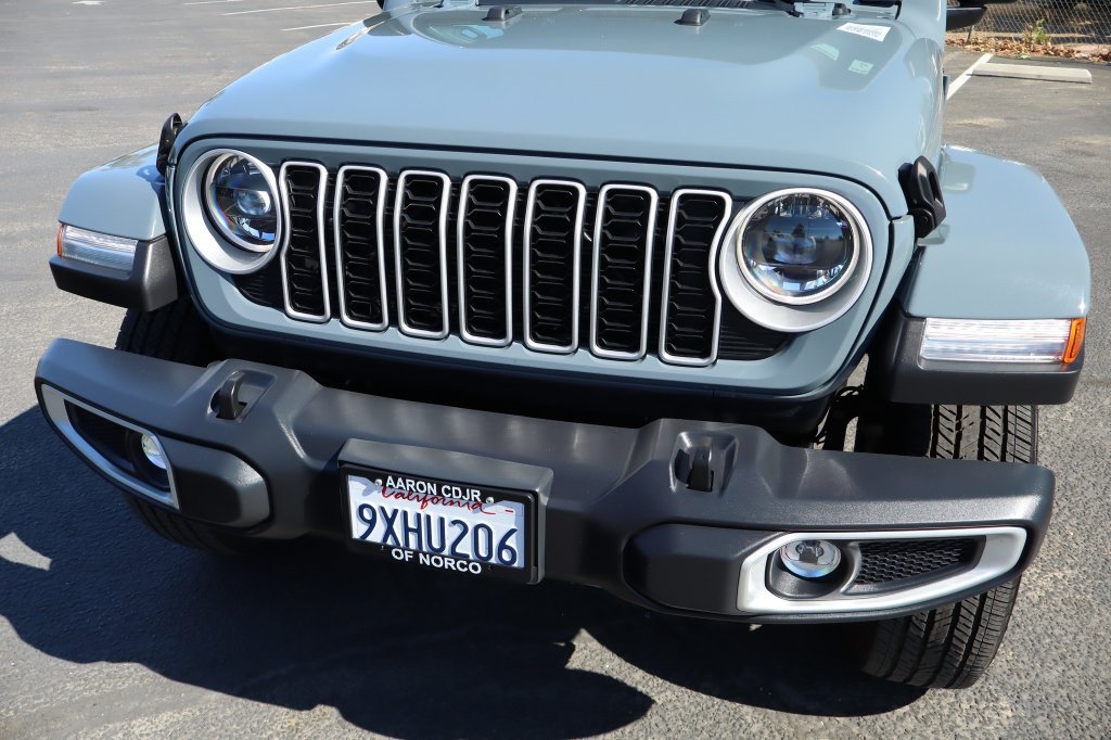 Certified 2026 Jeep Wrangler Unlimited Sahara AWD/4WD image 9