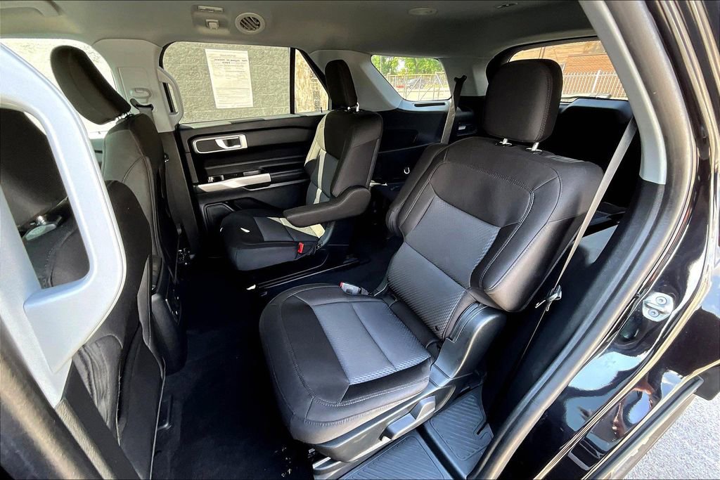 Certified 2023 Ford Explorer XLT w/ Class IV Trailer Tow Package image 24