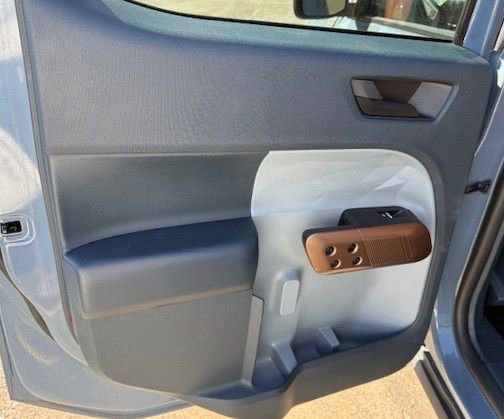 Used 2024 Ford Maverick Lariat w/ 4K Tow Package image 18