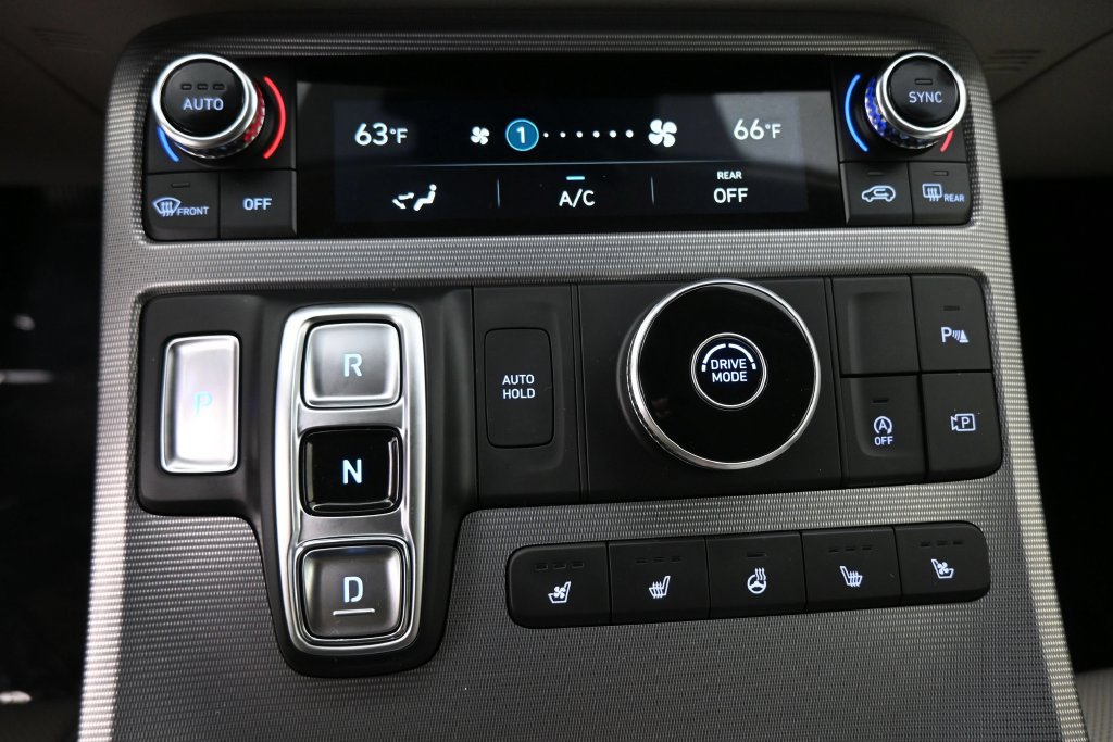 Used 2025 Hyundai Palisade Calligraphy FWD image 14