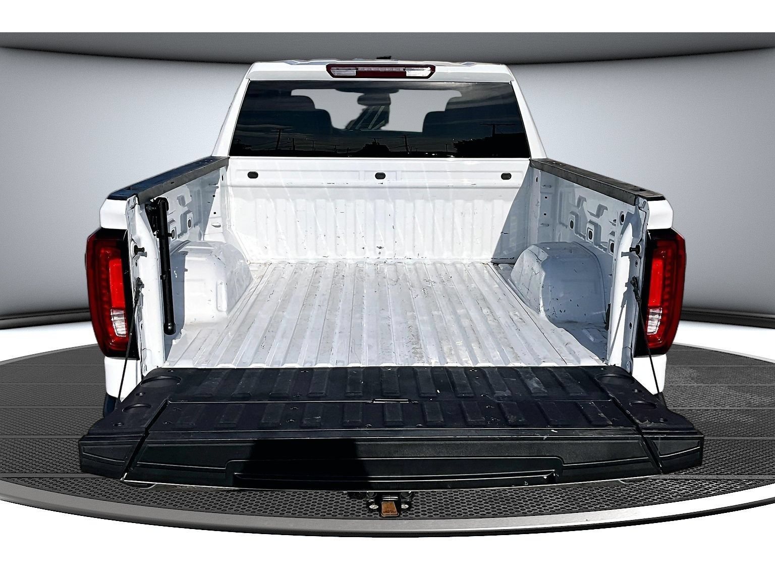 Used 2025 GMC Sierra 1500 SLT AWD/4WD image 41