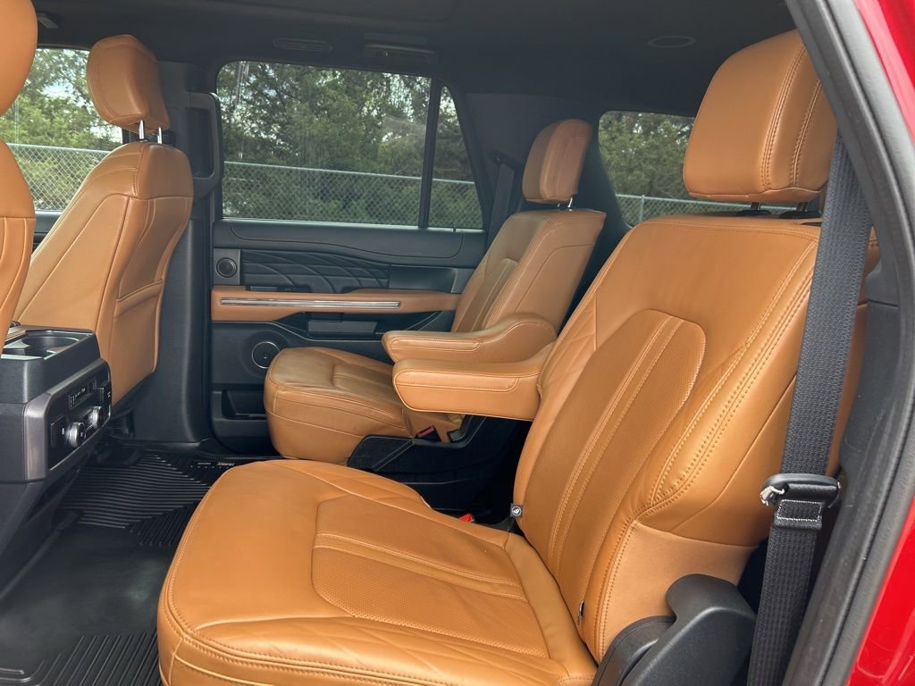 Used 2022 Ford Expedition Max Platinum AWD/4WD image 36