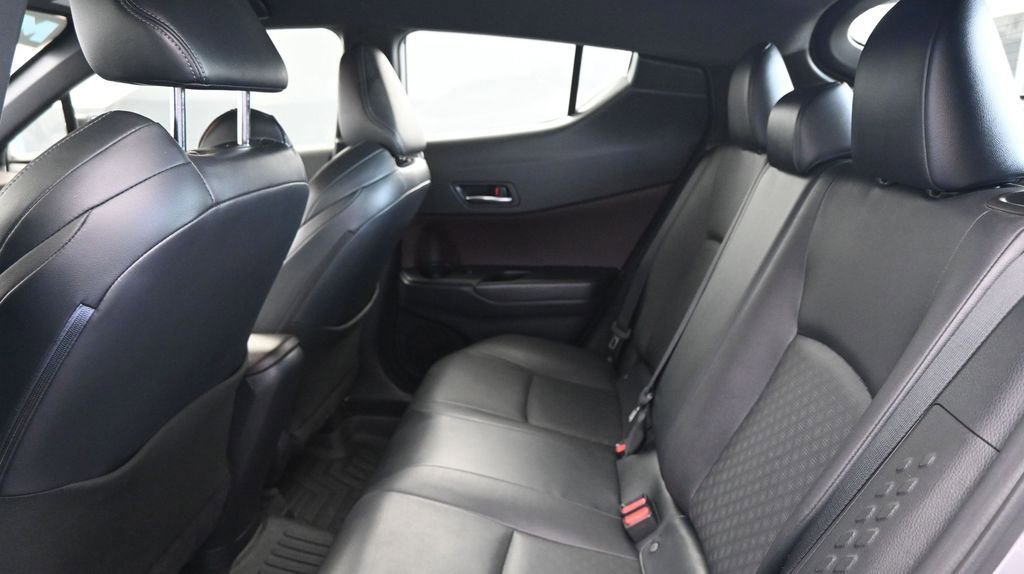 Used 2019 Toyota C-HR Limited FWD image 18