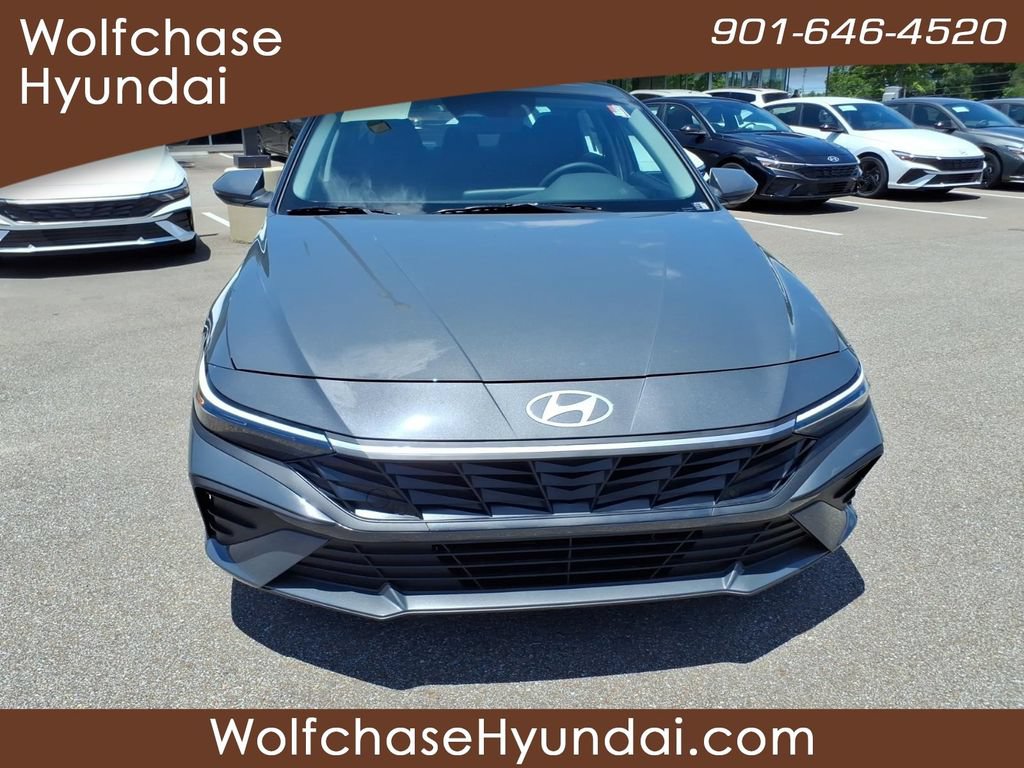New 2026 Hyundai Elantra SE FWD image 8