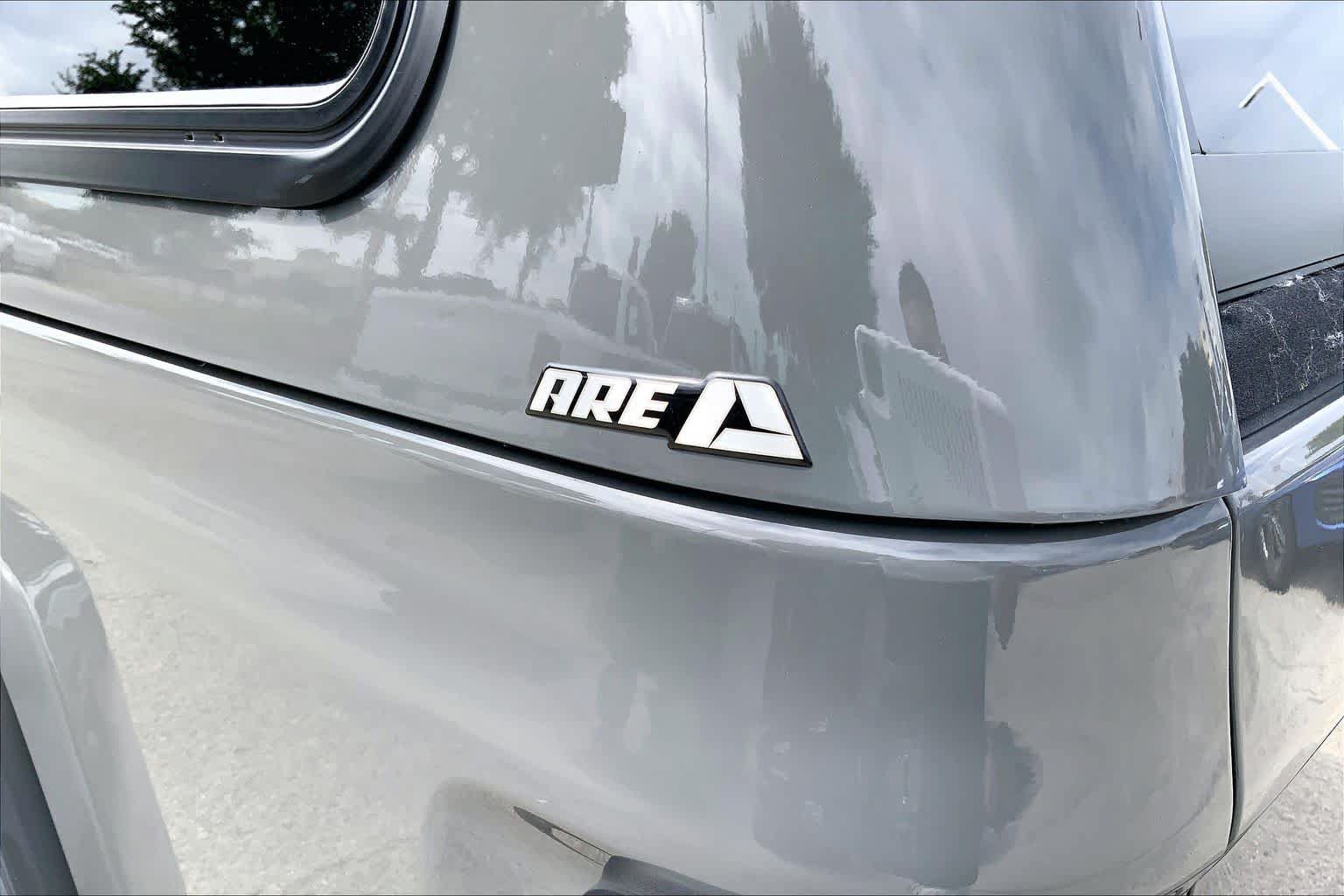 Used 2021 Jeep Gladiator Rubicon AWD/4WD image 10