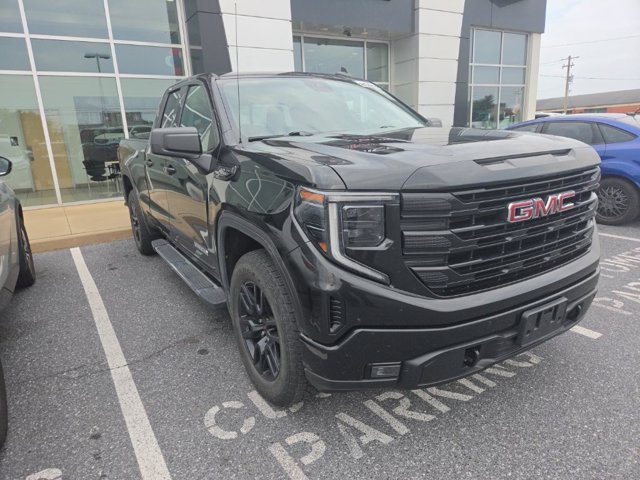Used 2023 GMC Sierra 1500 Elevation w/ Preferred Package AWD/4WD image 8