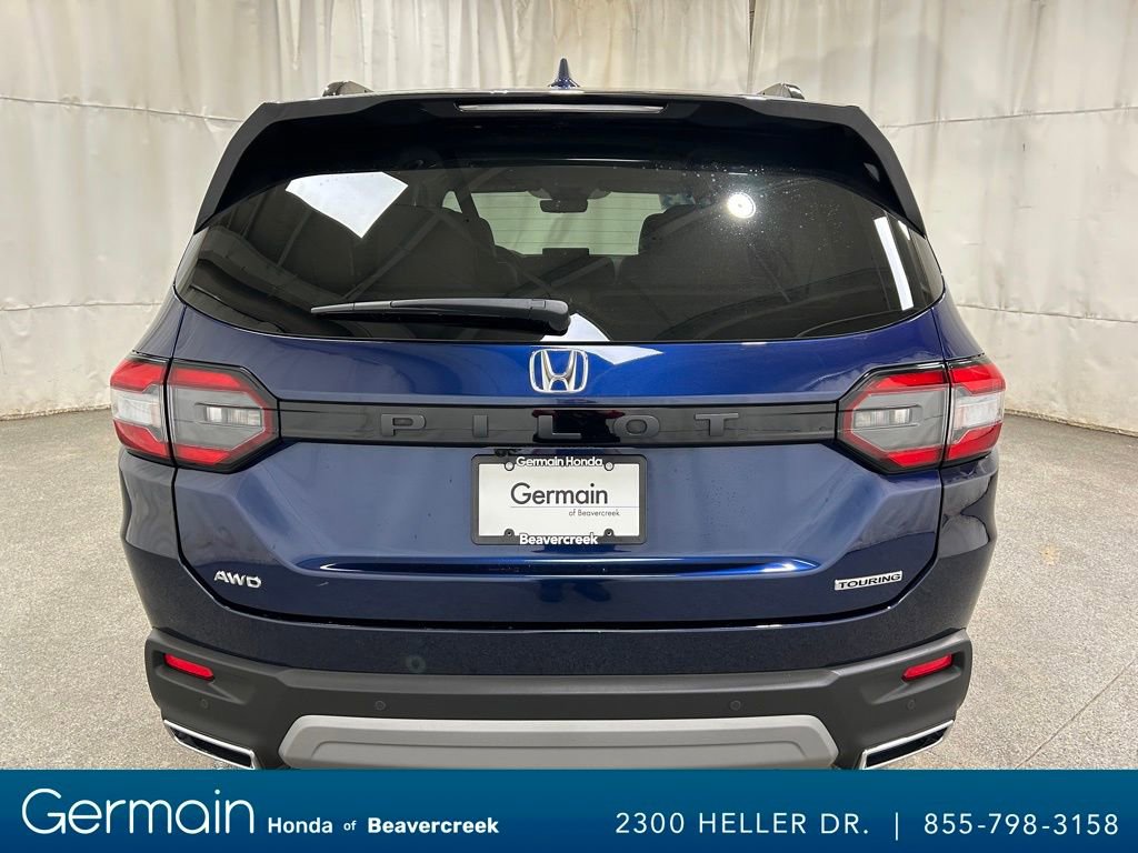 Used 2023 Honda Pilot Touring image 7