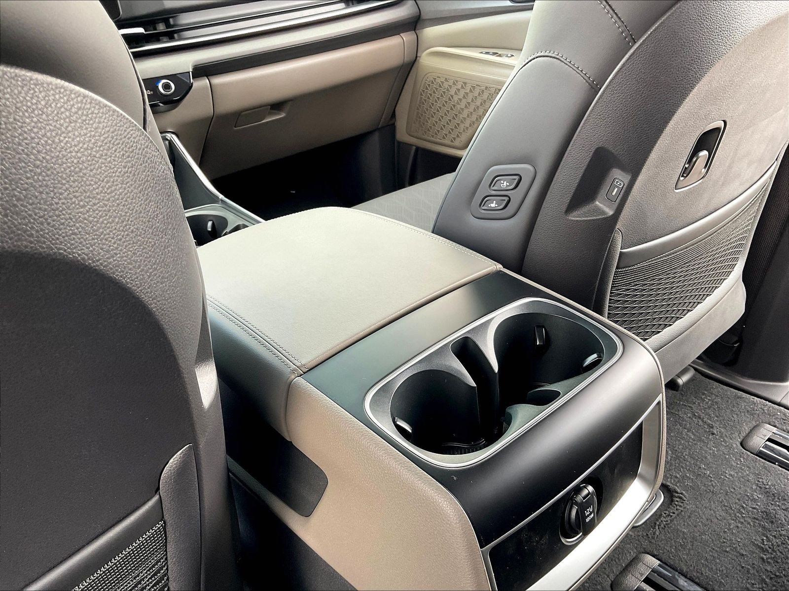 New 2027 Kia Carnival EX FWD image 27