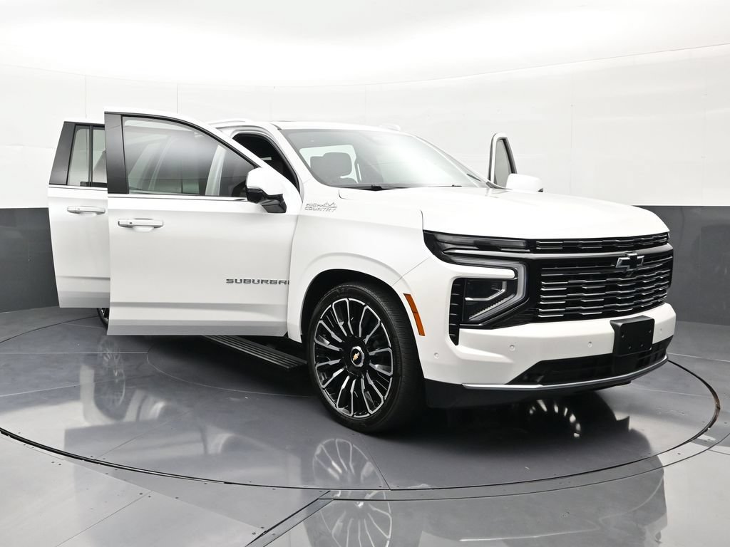 Used 2025 Chevrolet Suburban High Country AWD/4WD image 32