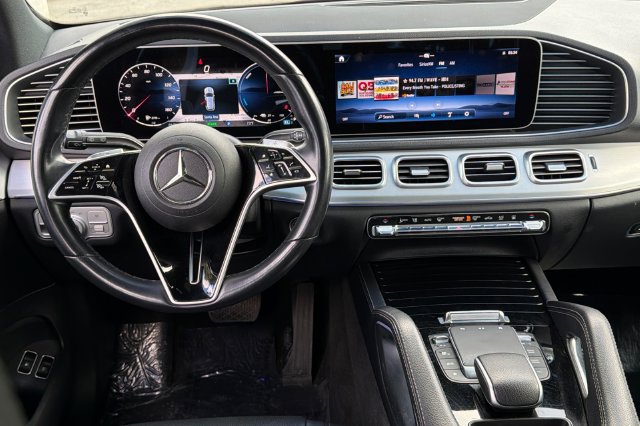 Used 2024 Mercedes-Benz GLE 450e 4MATIC image 17
