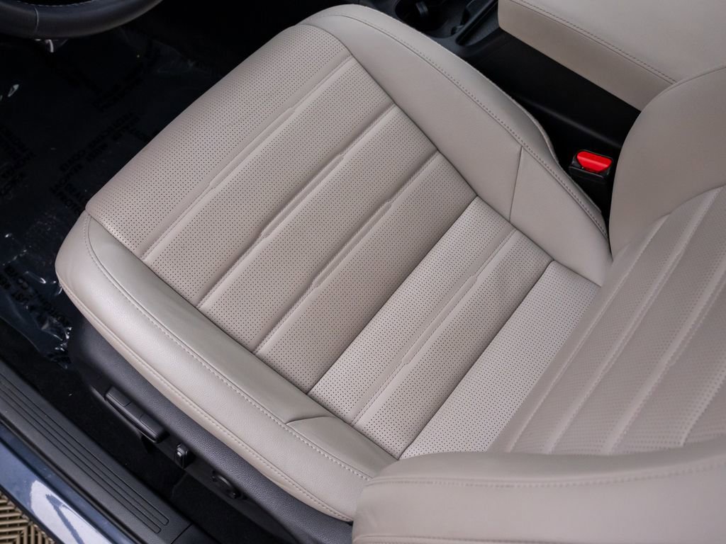 Used 2024 Honda CR-V EX-L image 16