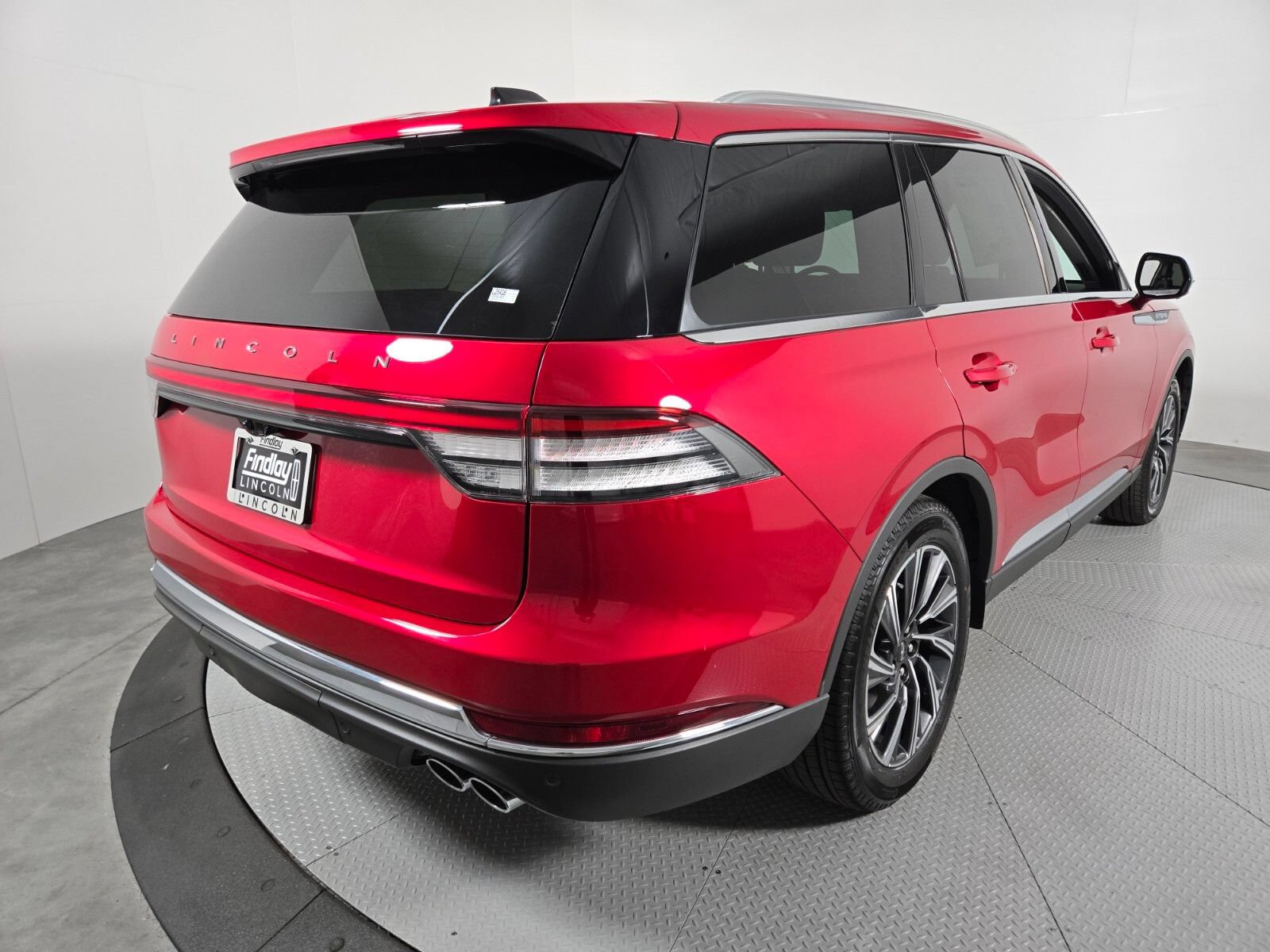 New 2026 Lincoln Aviator 2WD image 4