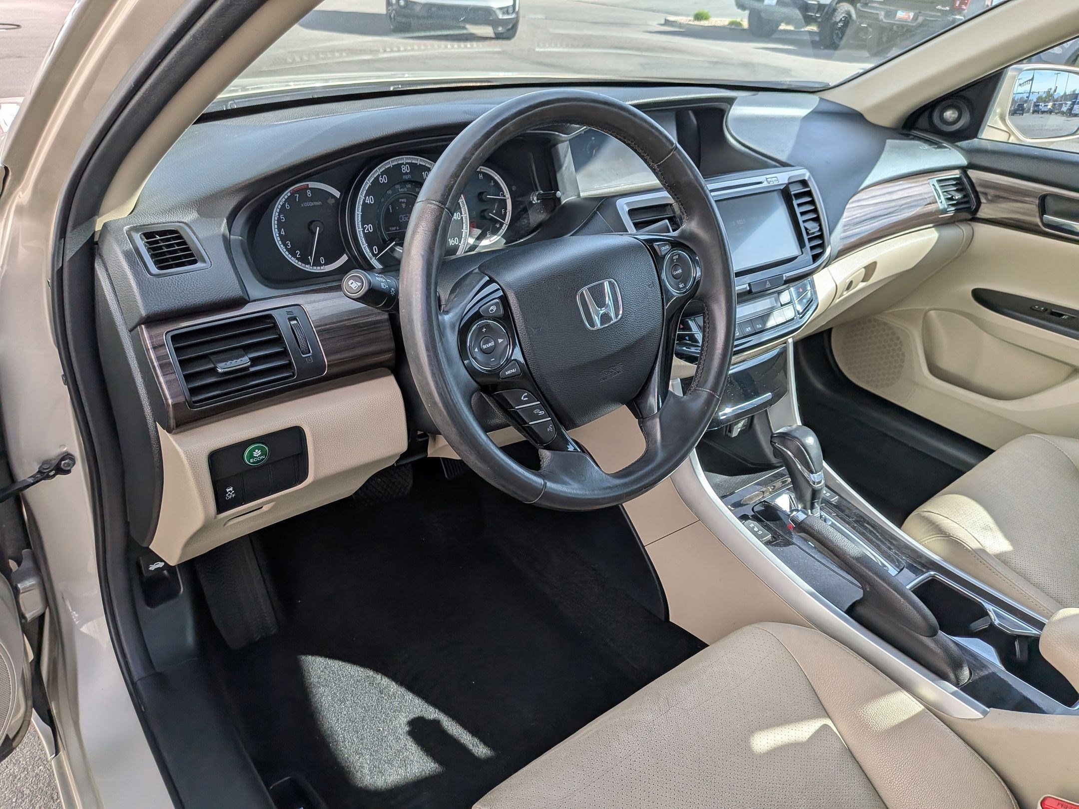 Used 2016 Honda Accord EX-L image 16